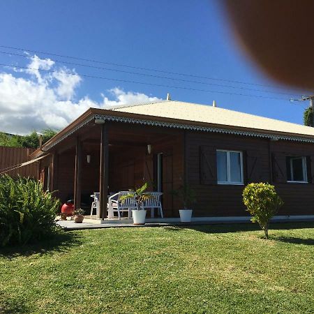 Case Creole Traditionnelle A Ossature Et Charpente Bois Petite-Ile Exterior photo